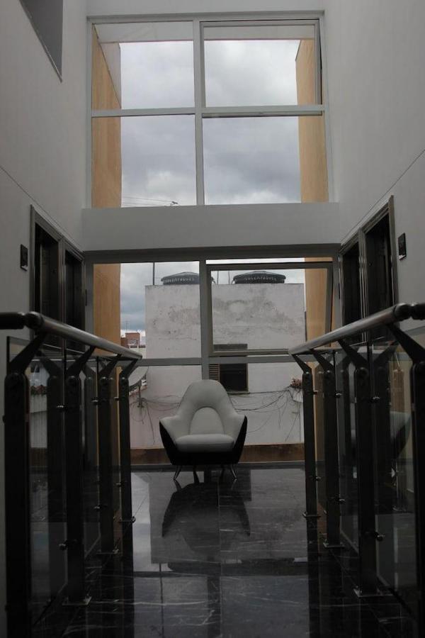 Apartasuite Edificio Monir Bogotá Exterior foto